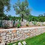 Trulli Di Montepizzuto *